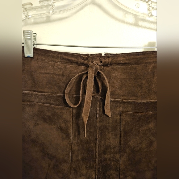 ROOTS CANADA A-line suede skirt - Picture 2 of 8